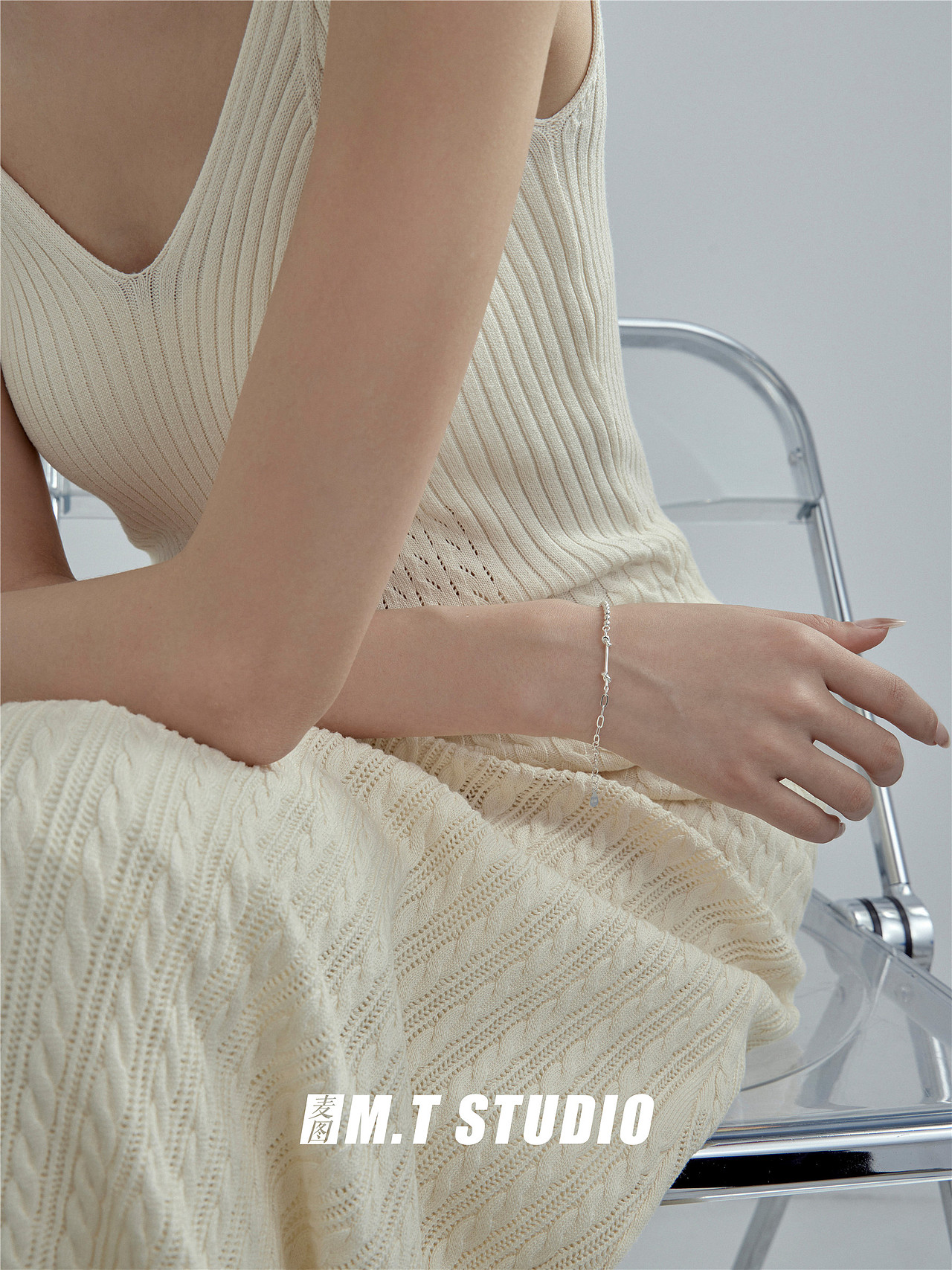 网红调性首饰无头风气质型模特图拍摄