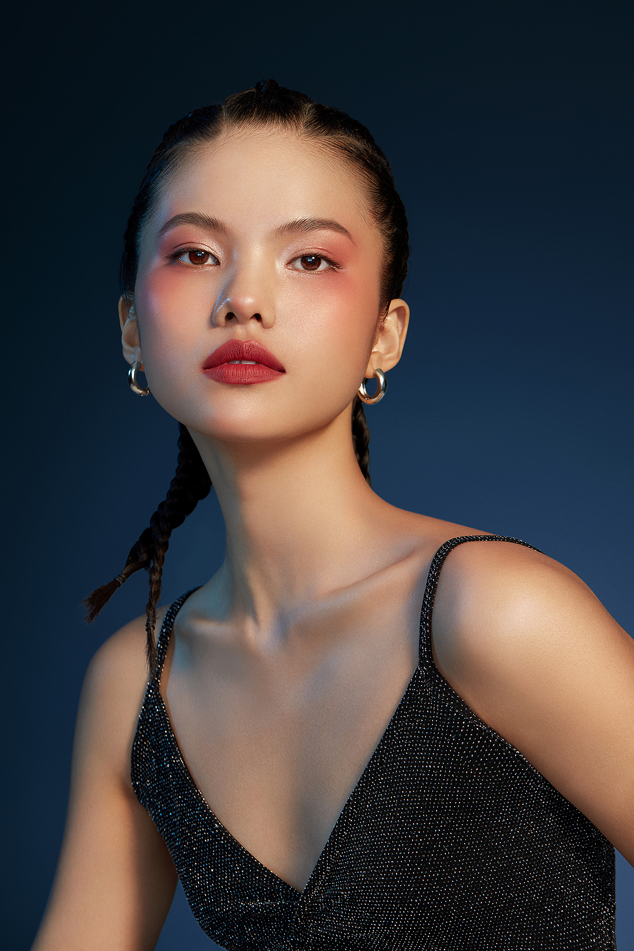 探索大自然神秘力量主题的彩妆