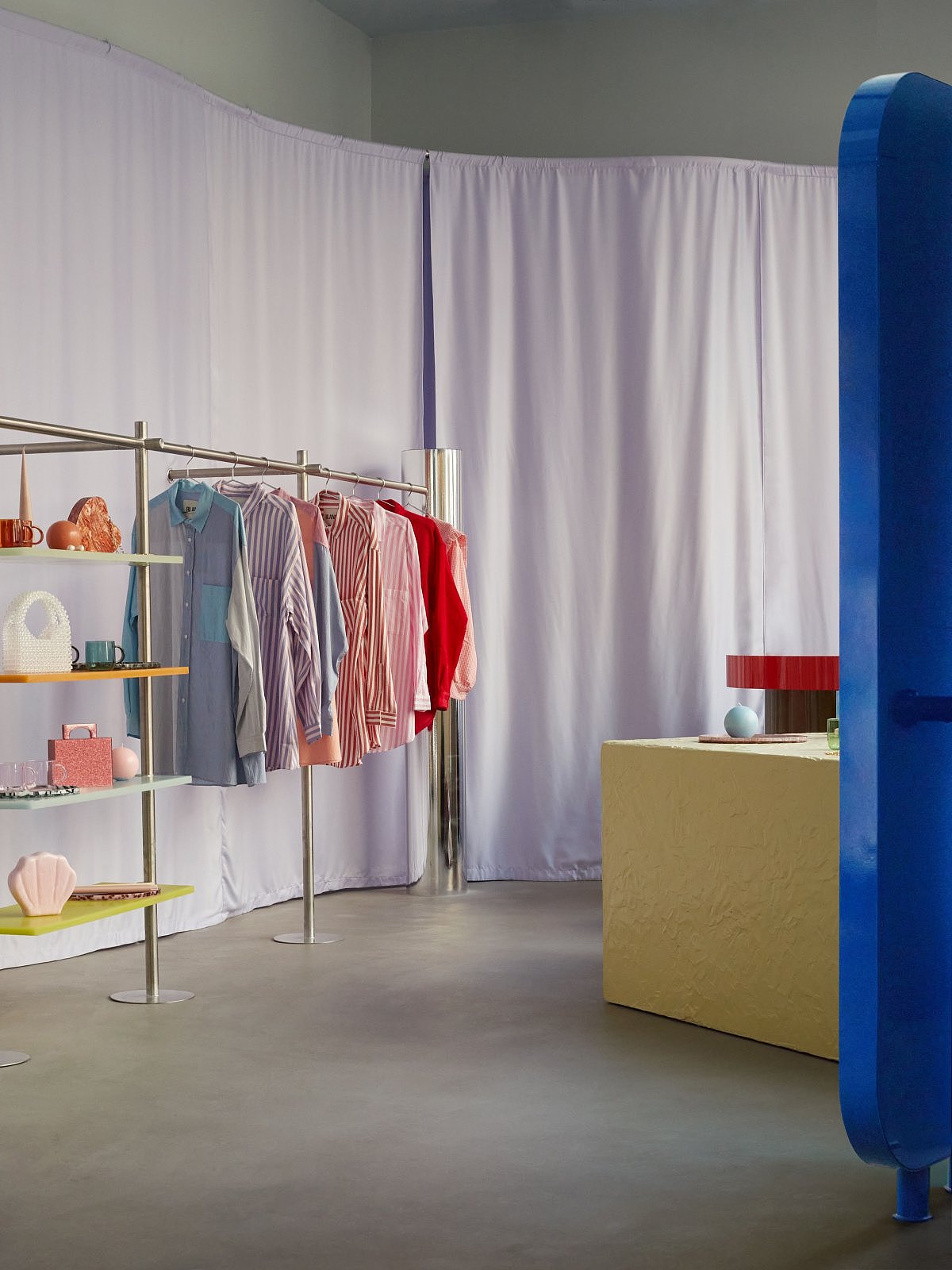 时尚买手店设计案例鉴赏——成都装修设计公司|服装店（图ZMzE1ODIwNDU2） - 商业空间设计 - 站酷设计师成都有木设计原创素材 - 站酷ZCOOL