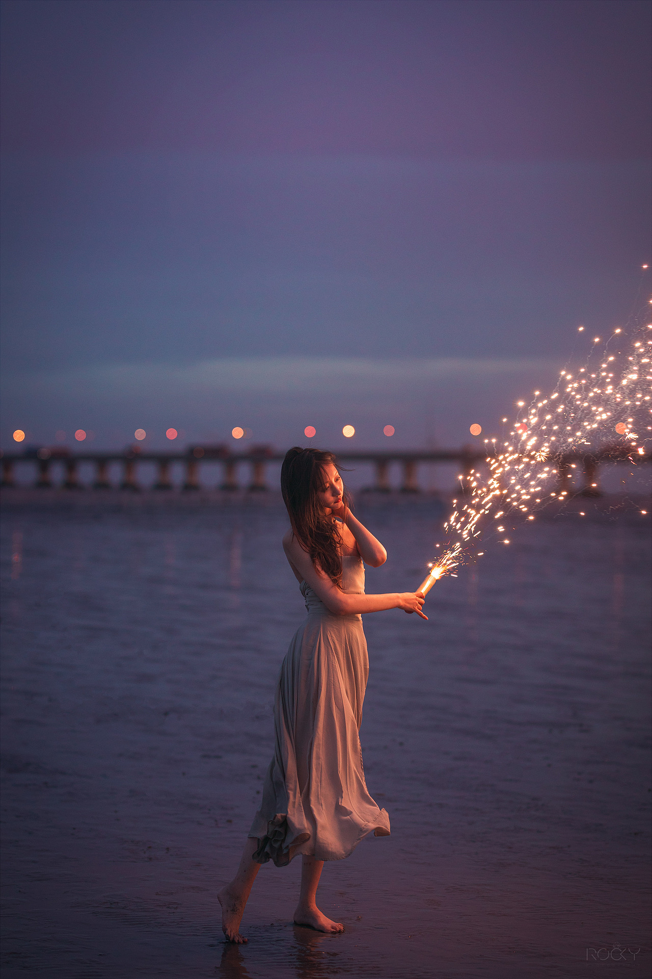 仲夏夜の烟火（图ZMzA3NDk2MjY0） - 人像摄影 - 站酷设计师微胖凹凸曼原创素材 - 站酷ZCOOL