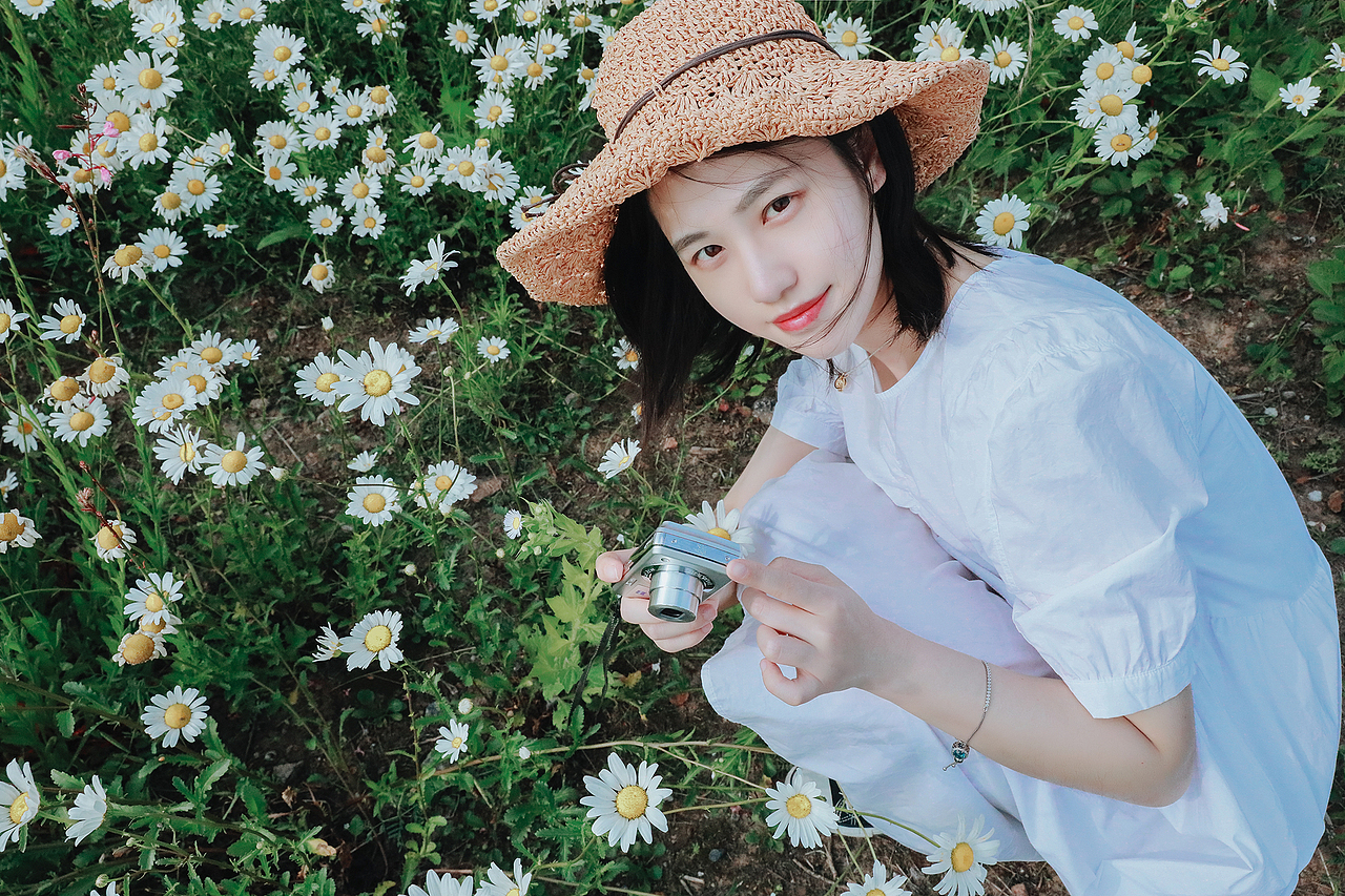 五月的天 刚诞生的夏天（图ZMzAyNjUwNTk2） - 人像摄影 - 站酷设计师kouna拍拍原创素材 - 站酷ZCOOL
