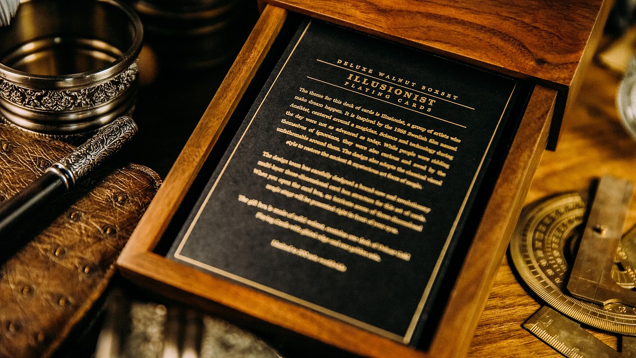 Illusionist 魔术师收藏纸牌扑克套装礼盒设计（图ZMzAxNDA1NTY4） - 包装 - 站酷设计师ARK方舟扑克原创素材 - 站酷ZCOOL