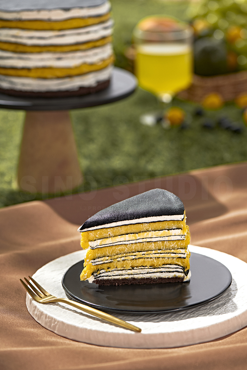 美食摄影 | 千层蛋糕场景图 广州摄影工作室 产品拍照（图ZMzMwMTg5NTk2） - 产品摄影 - 站酷设计师森奥视觉原创素材 - 站酷ZCOOL