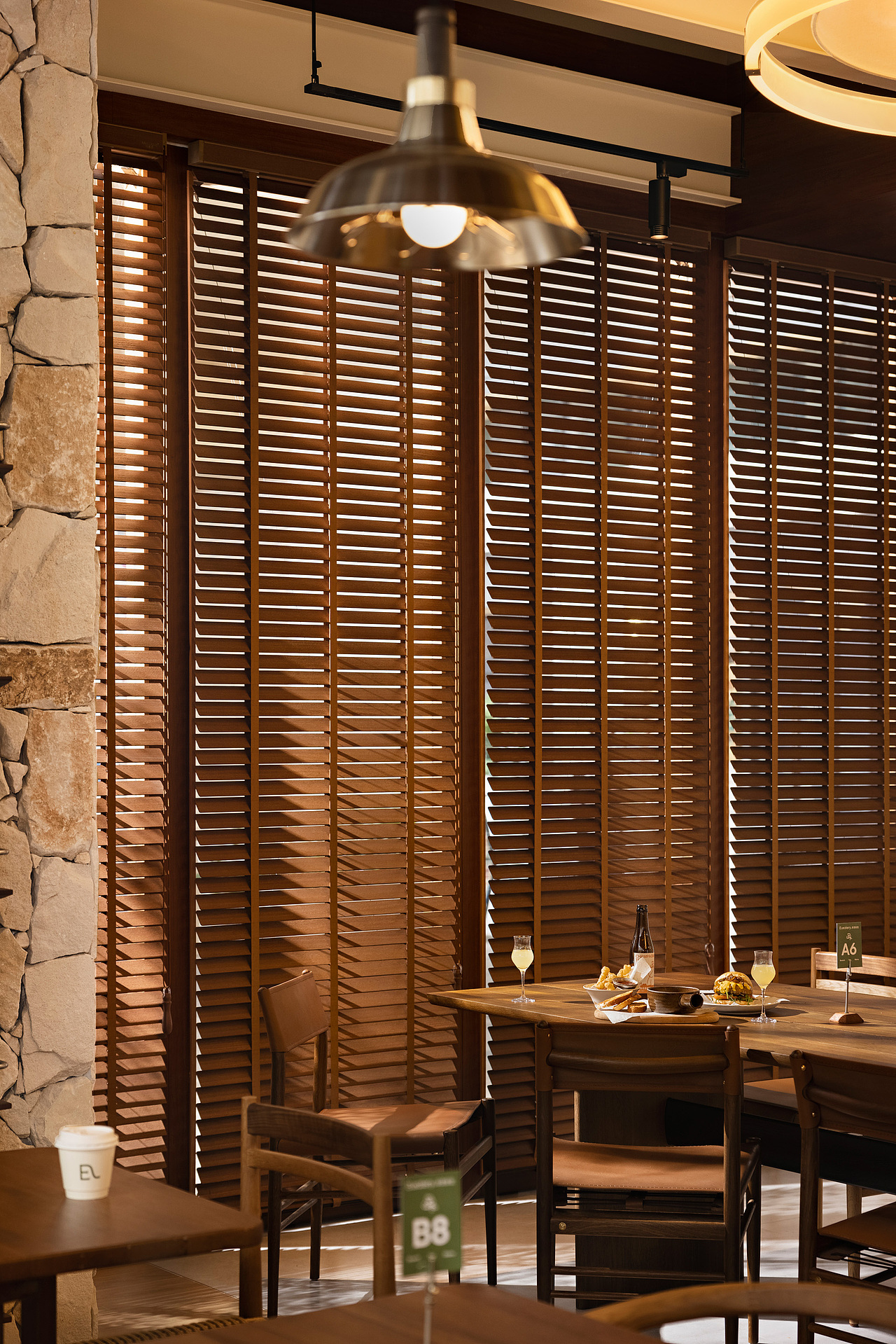 【空间摄影】自在慢享，茶酒食堂。（图ZMzMyMzg2MDg0） - 环境/建筑摄影 - 站酷设计师YUAN摄影工作室原创素材 - 站酷ZCOOL