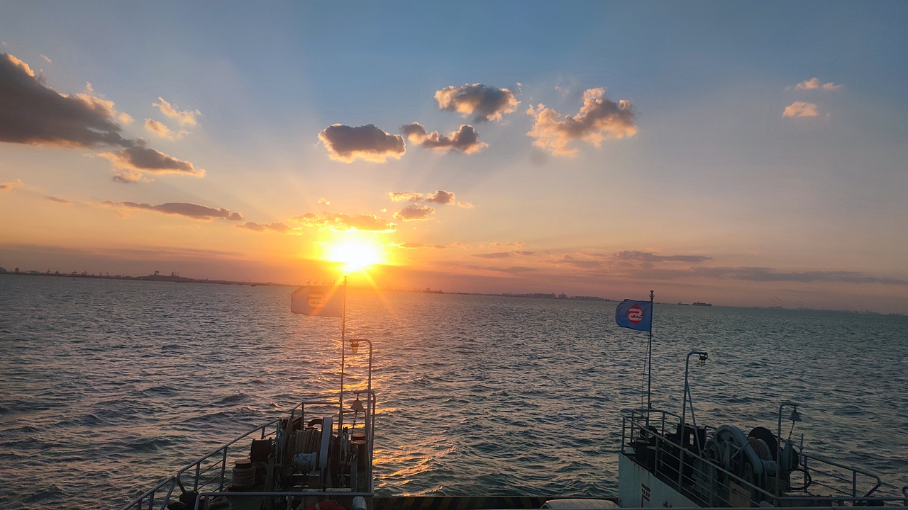 海上日落