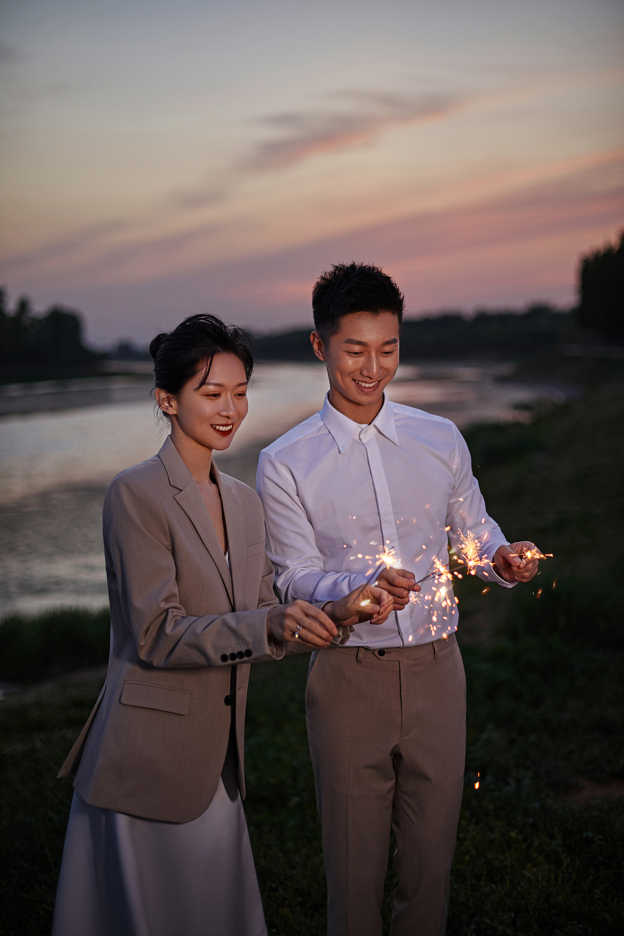 氛围感100%浪漫的夕阳婚纱照,温柔到骨子里啦~