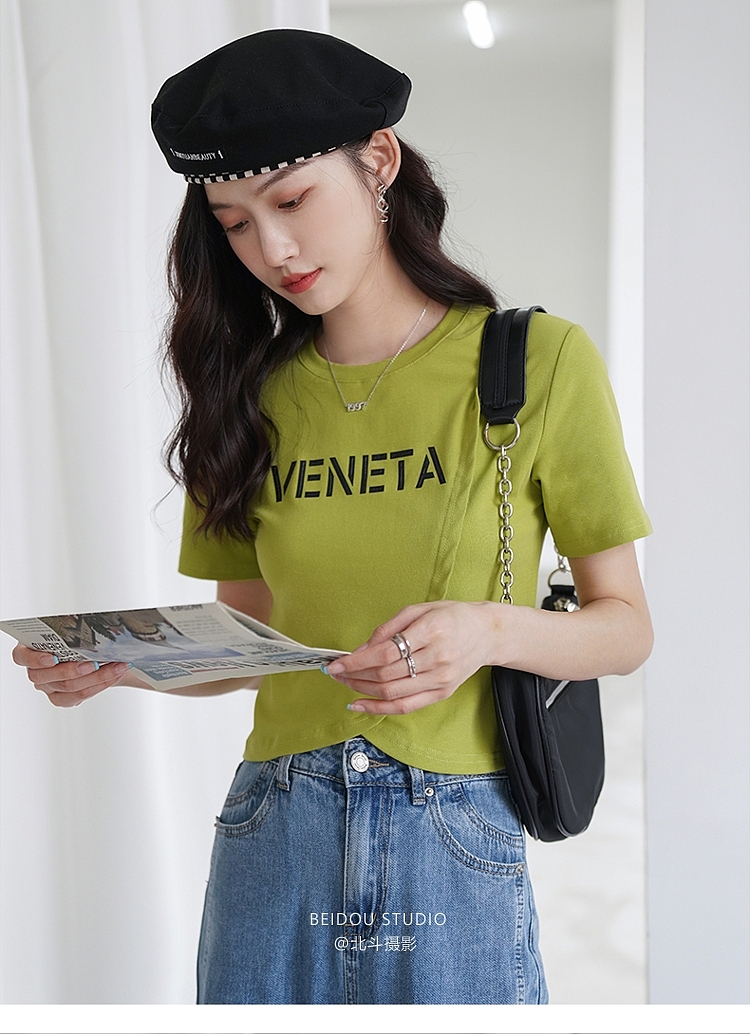 模特小咪 短袖T恤拍摄 上衣拍照