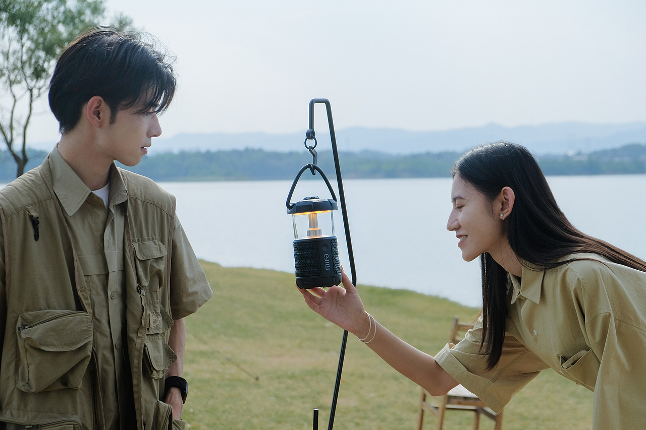 小岛露营 | 户外露营灯音箱