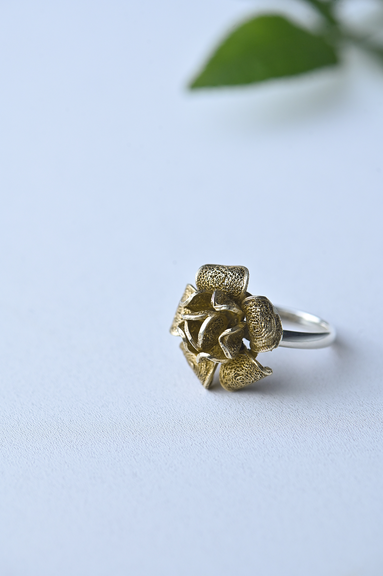 栖绫阁银饰花朵款式珠宝摄影场景拍摄