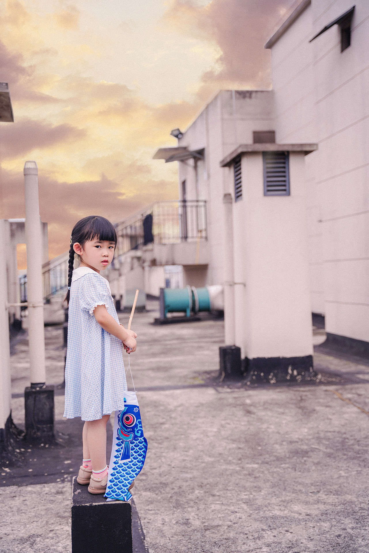 天台的晚风（图ZMzQ3NDMyODky） - 人像摄影 - 站酷设计师有田人家原创素材 - 站酷ZCOOL