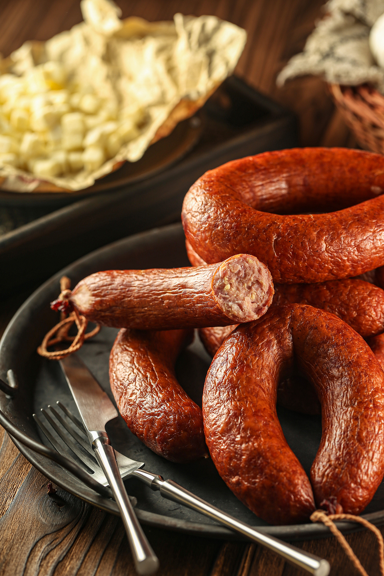 哈爾濱秋林食品紅腸、歐式風(fēng)味、烏克蘭斯腸、香腸（圖ZMzQ3MjY2MzM2） - 美食攝影 - 站酷設(shè)計(jì)師周大富80原創(chuàng)素材 - 站酷ZCOOL