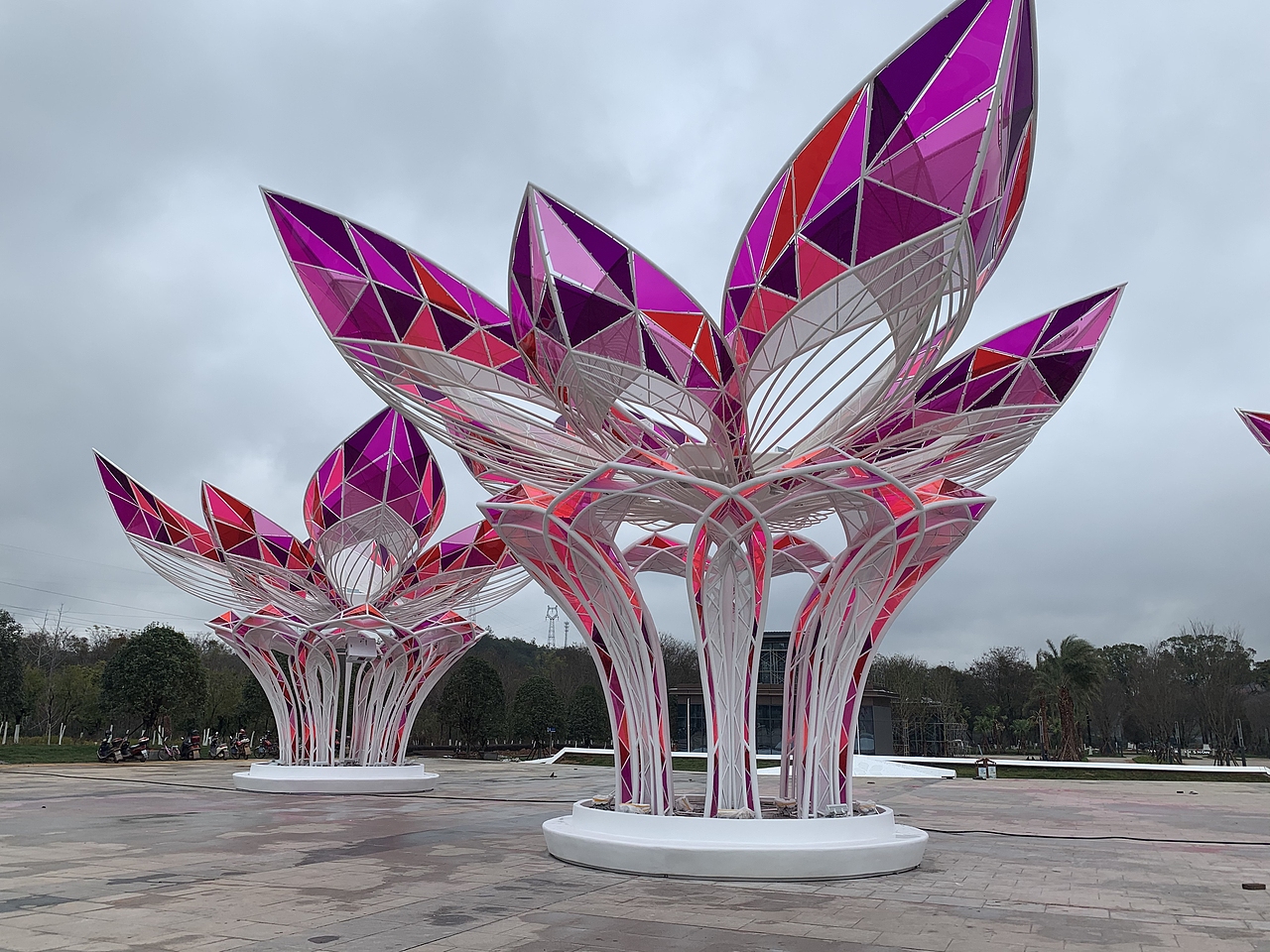 橙彩凝香-赣州信丰花园湾广场主题雕塑