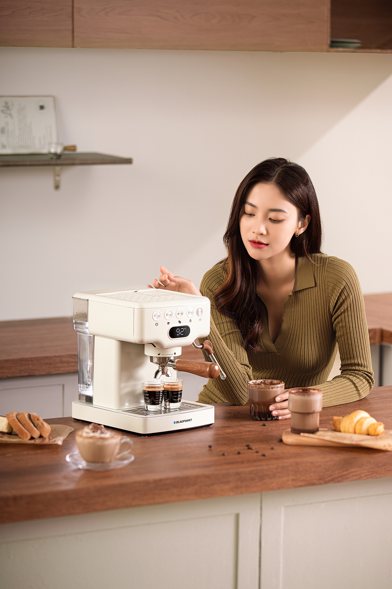 BLAUPUNKT蓝宝 | 意式咖啡机（图ZMzA5MzI0OTc2） - 电商 - 站酷设计师壹梵文化原创素材 - 站酷ZCOOL