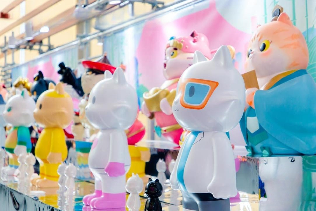 御貓咖啡館設(shè)計，新冶策展「上新國潮館」展館展示設(shè)計（圖ZMzQ1NjgyNzI0） - 展陳設(shè)計 - 站酷設(shè)計師新冶組設(shè)計原創(chuàng)素材 - 站酷ZCOOL