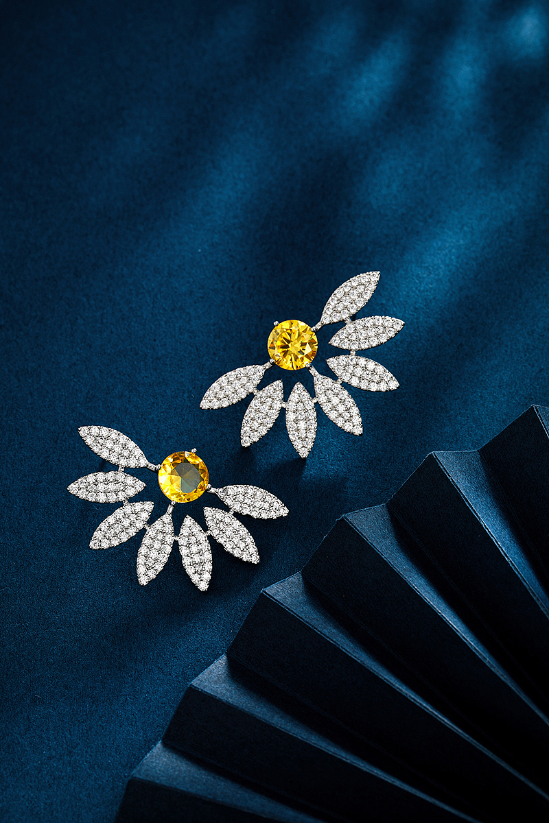 电商饰品拍摄 一波蓝底 925银项链 银戒指 耳钉 胸针（图ZMzQyNDYwODM2） - 产品摄影 - 站酷设计师广州小韩原创素材 - 站酷ZCOOL