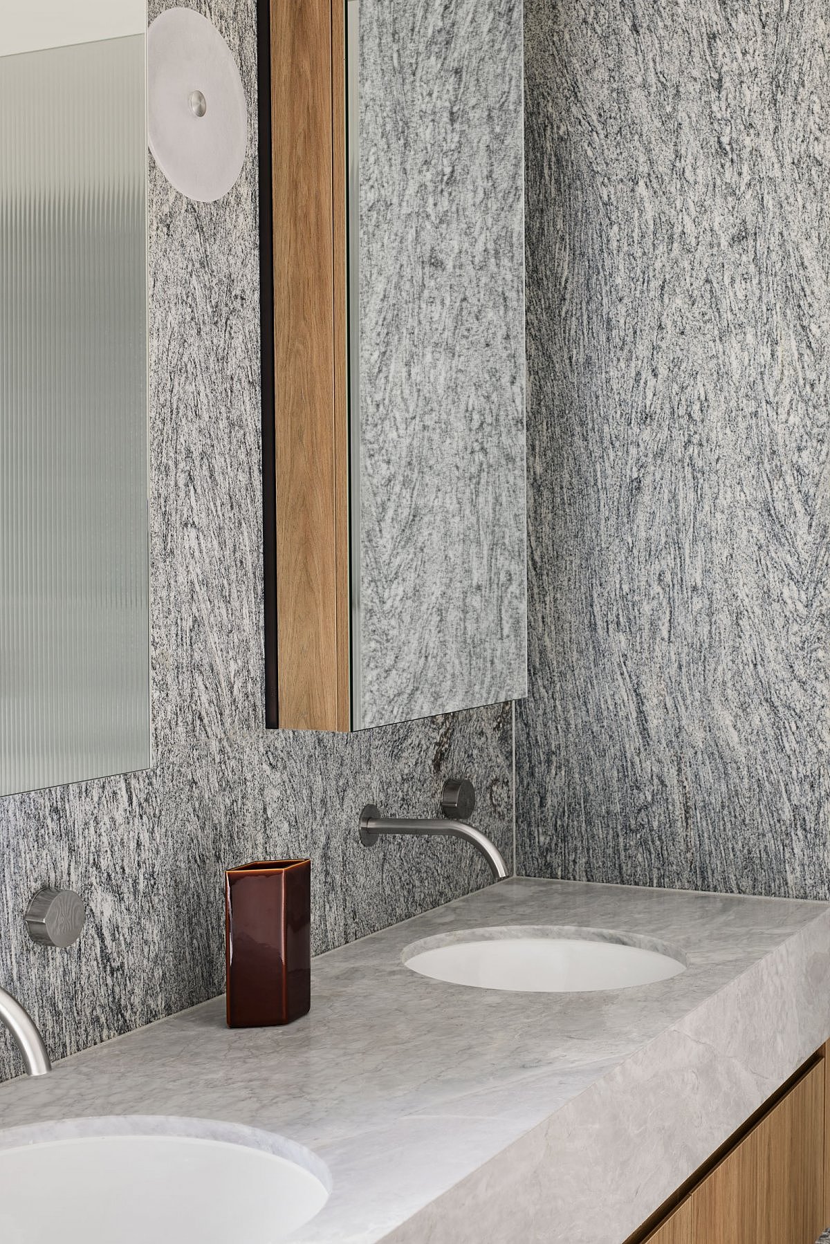 家装设计案例鉴赏——现代轻奢混搭工业风别墅设计