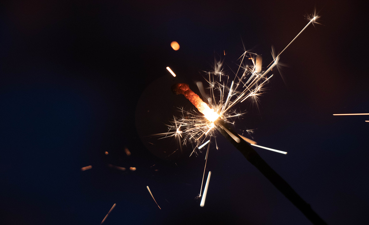 新年小焰火（图ZMzI4MjkzNjMy） - 其他摄影 - 站酷设计师阿修修xiu原创素材 - 站酷ZCOOL