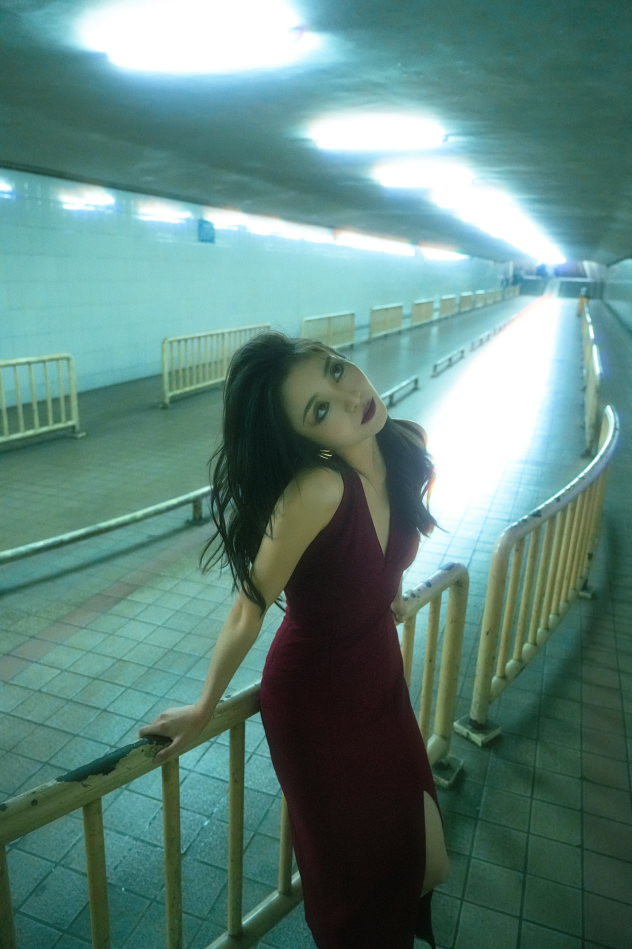 我在时间和光影中等你（图ZMzYwMzQ3NzQ4） - 人像摄影 - 站酷设计师路人1874原创素材 - 站酷ZCOOL