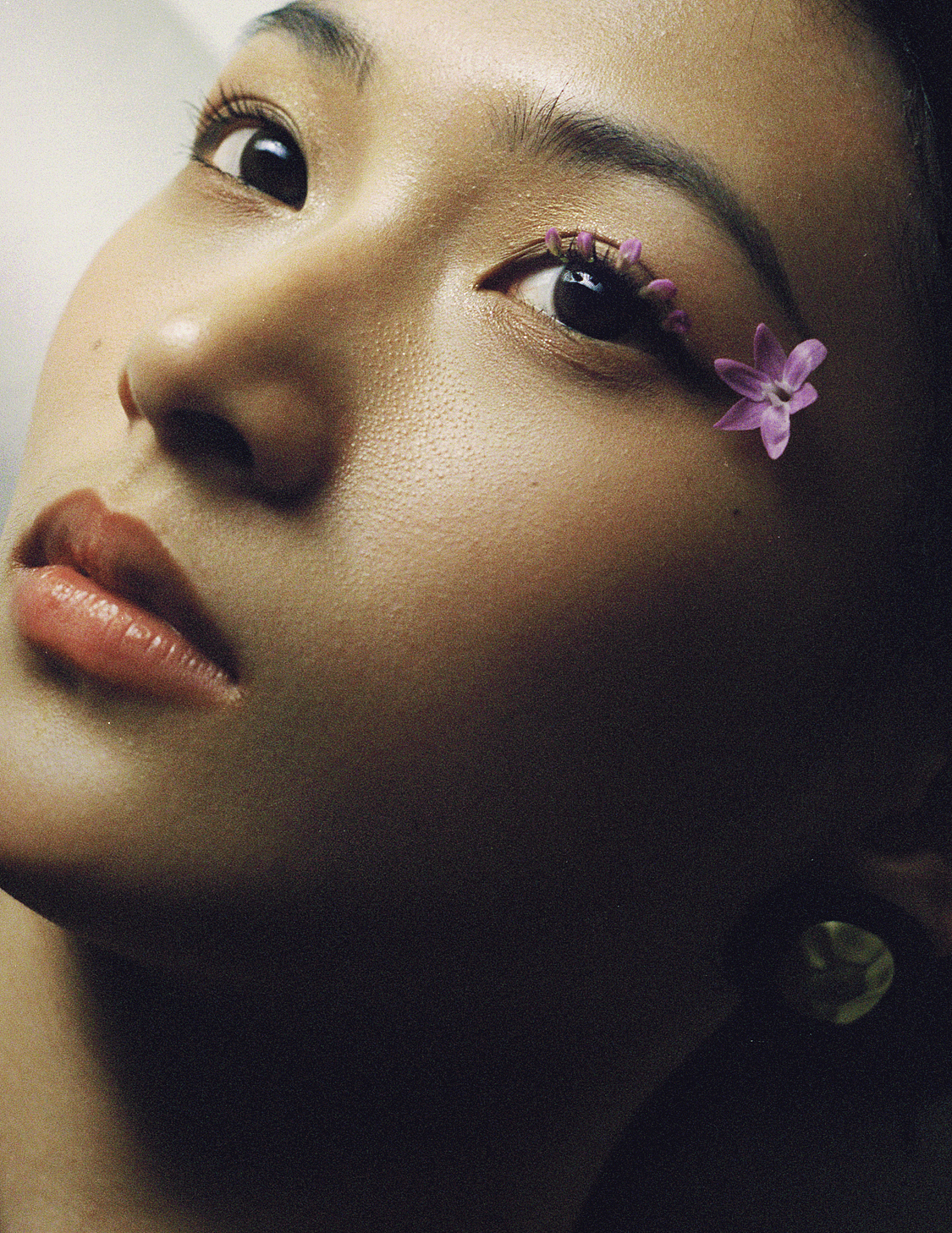 起舞弄清影,何似在人间。