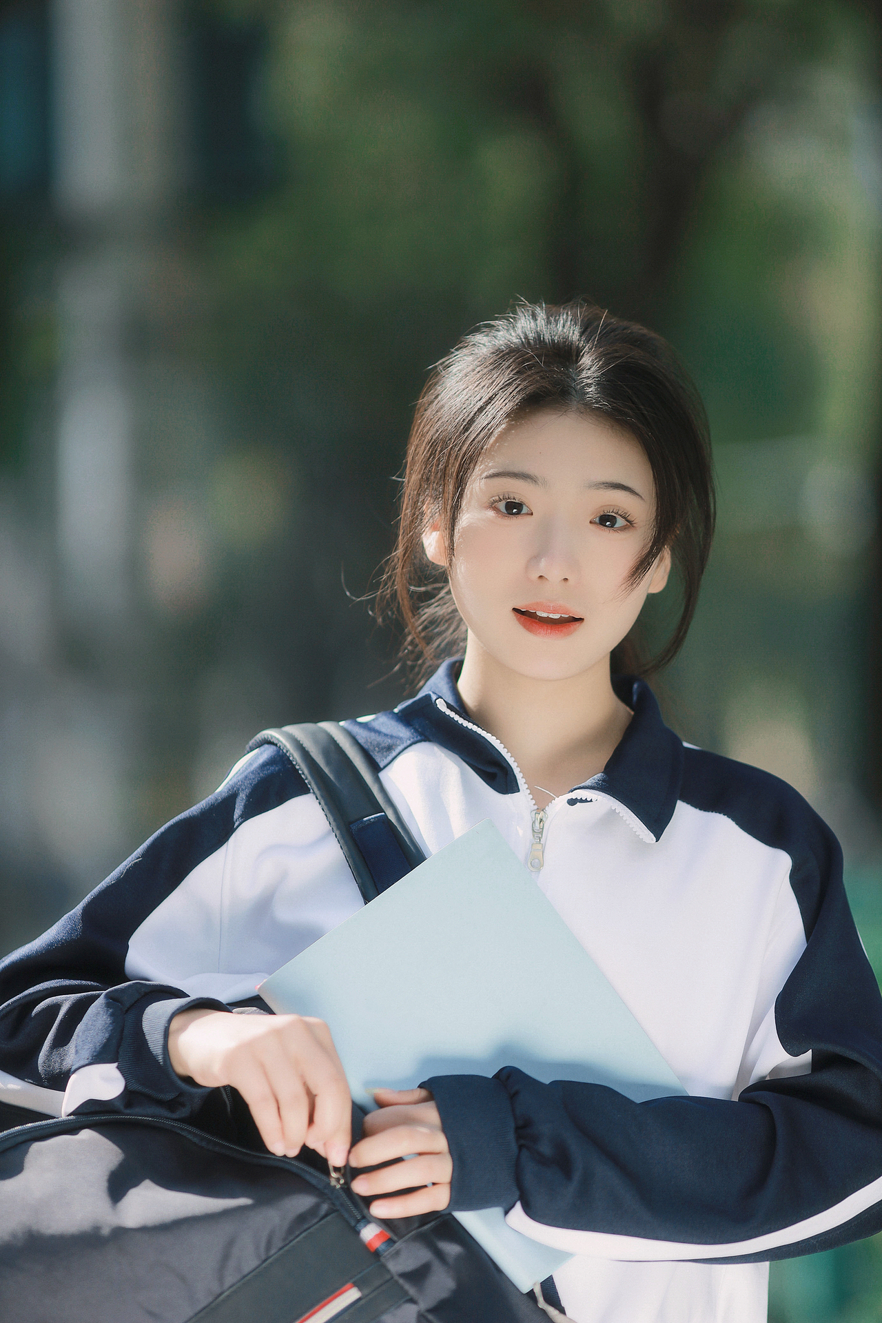 校服写真（图ZMzYwNjk5OTEy） - 人像摄影 - 站酷设计师摄影师不语金原创素材 - 站酷ZCOOL