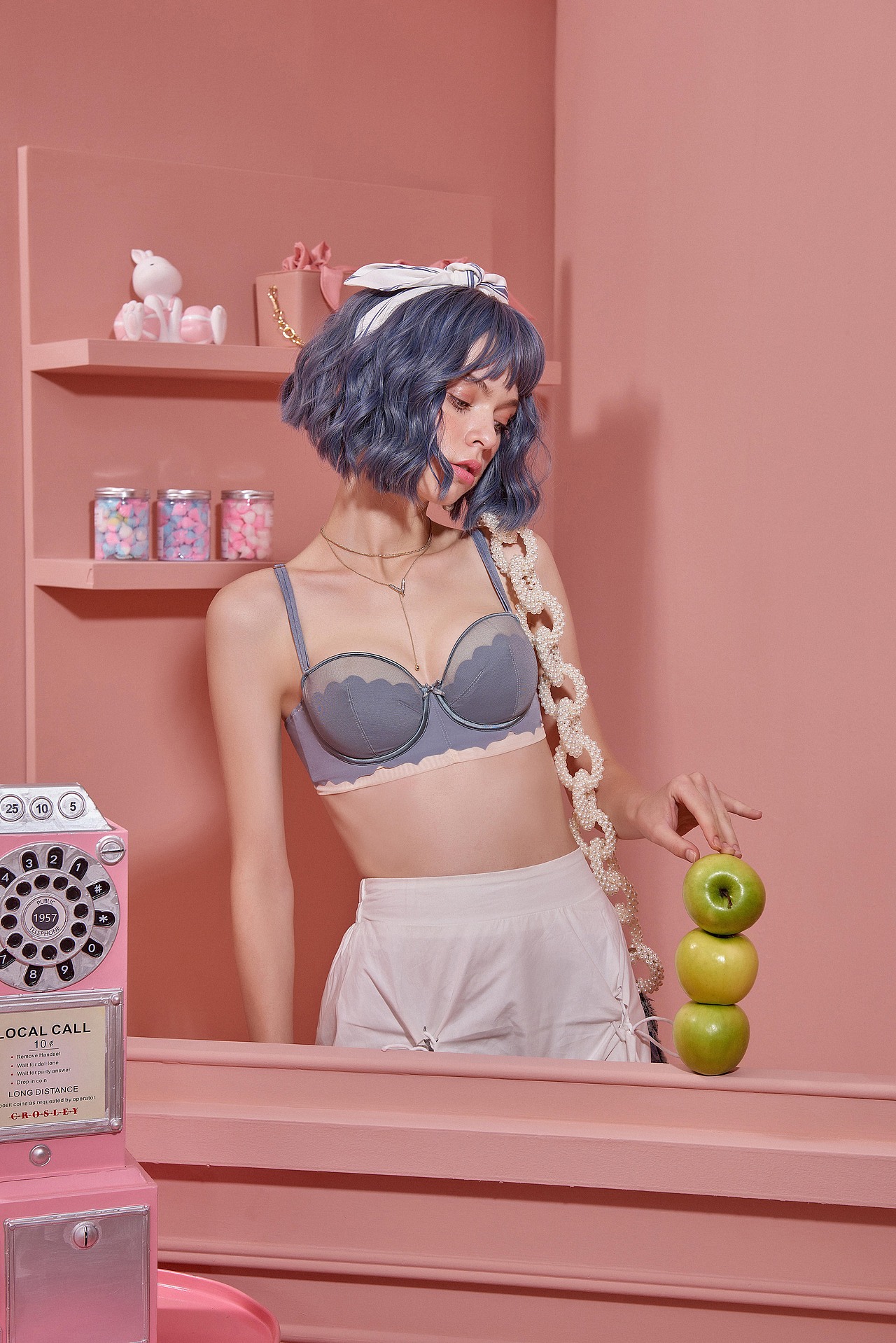 六只兔子内衣拍摄作品