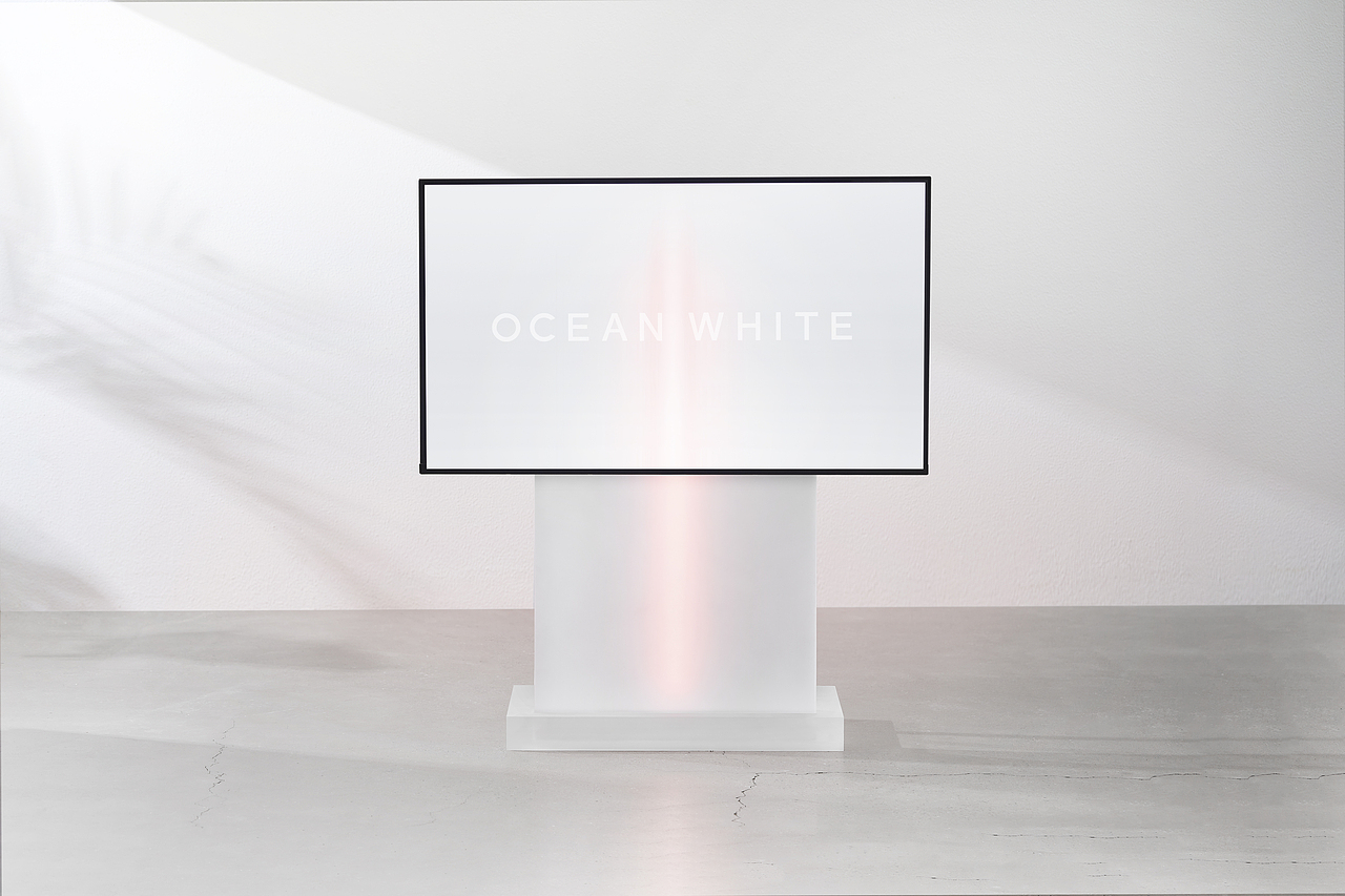 secondwhite_essence of the future（图ZMzQ3MjU4NDEy） - 产品摄影 - 站酷设计师之相创意视觉原创素材 - 站酷ZCOOL