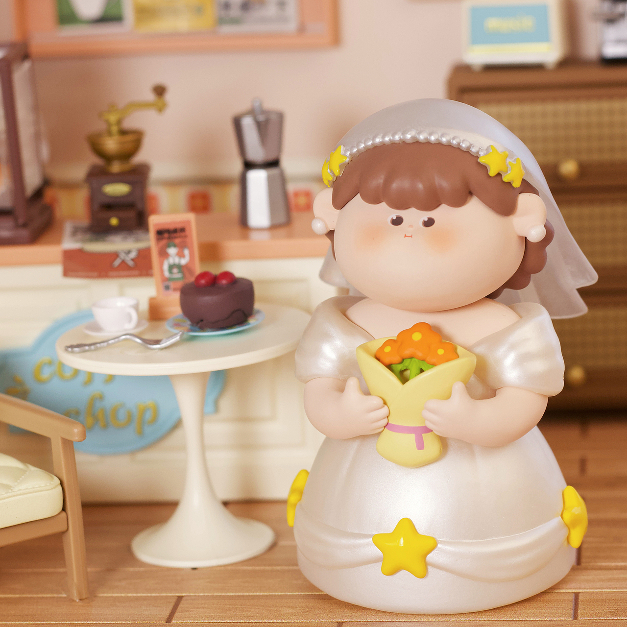 恋爱日记-阿玛莉莉丝潮玩