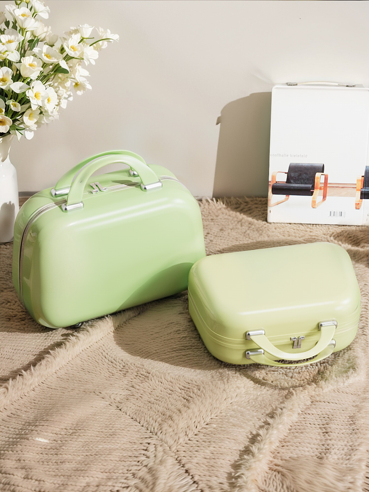 行李箱建模渲染/行李箱拍摄/行李箱模特/行李箱/C4D