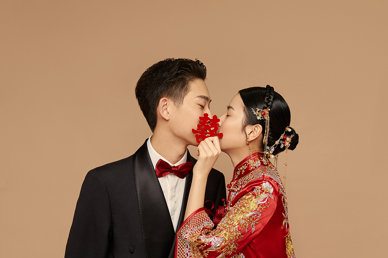 我的婚纱照之中式系列，自己喜欢家人夸赞~（图ZMzE1OTQzNTg4） - 婚礼摄影 - 站酷设计师遇见YUJIAN原创素材 - 站酷ZCOOL
