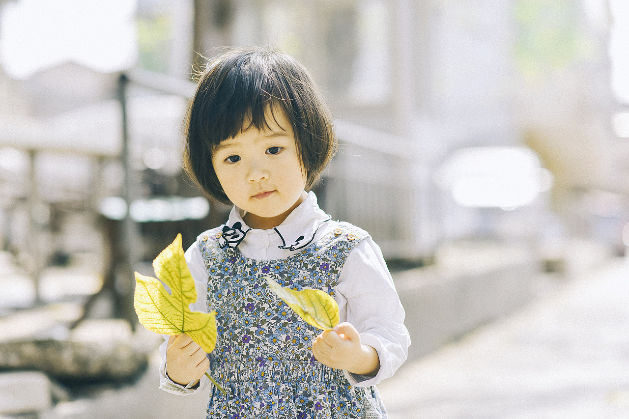左手童年，右手春天（图ZMzY1Mjk3MjQ0） - 人像摄影 - 站酷设计师刘豌豆豆豆小姐原创素材 - 站酷ZCOOL