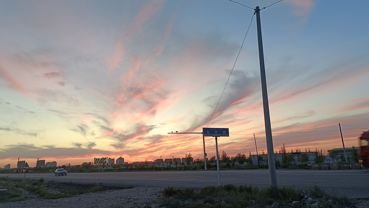 傍晚的吉木薩爾（圖ZMzUxNTc0NjAw） - 風(fēng)光攝影 - 站酷設(shè)計(jì)師躺在云上睡大覺原創(chuàng)素材 - 站酷ZCOOL