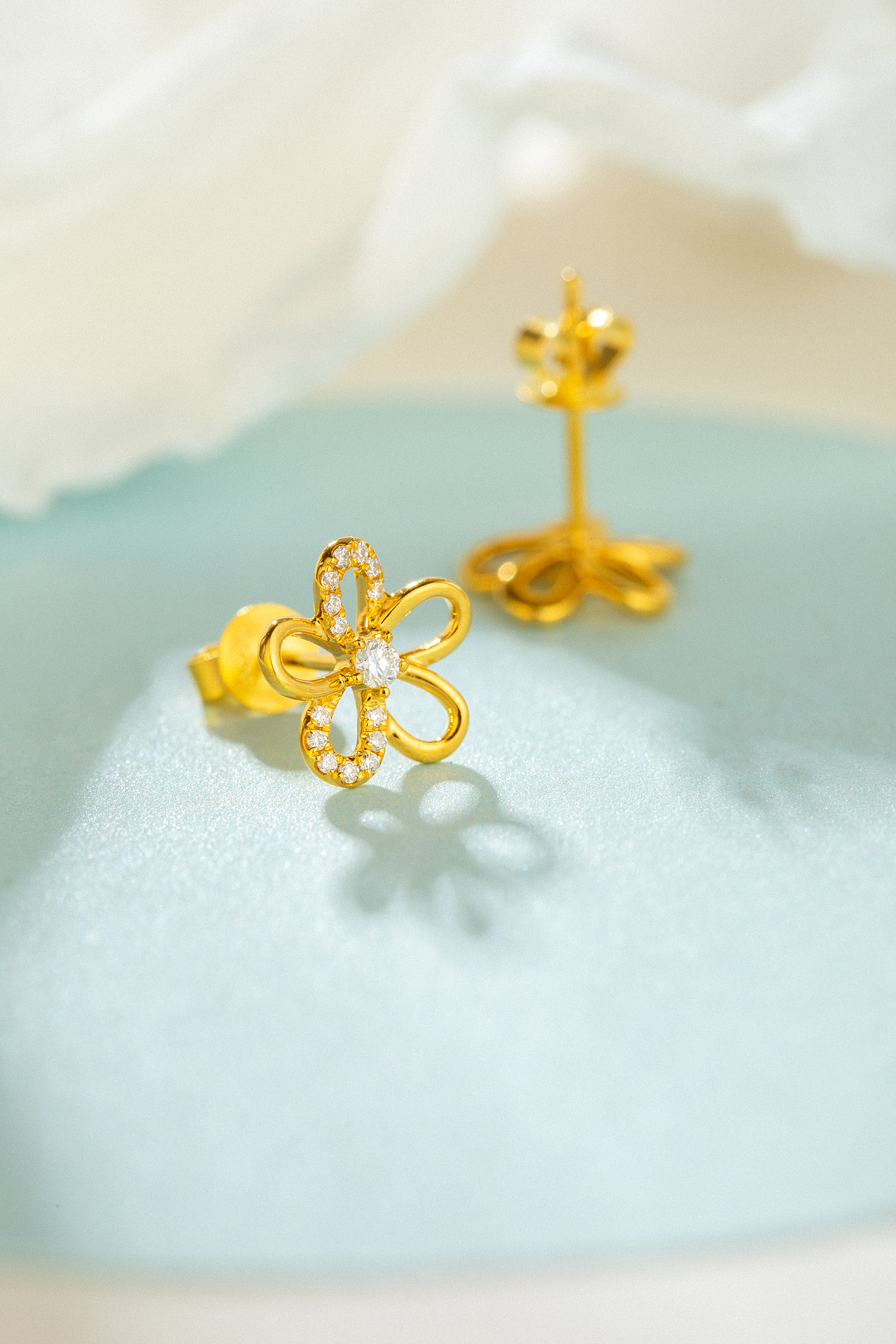 珠宝场景及佩戴图拍摄20230601（图ZMzQyMzAyOTQw） - 产品摄影 - 站酷设计师HUA2402009032原创素材 - 站酷ZCOOL