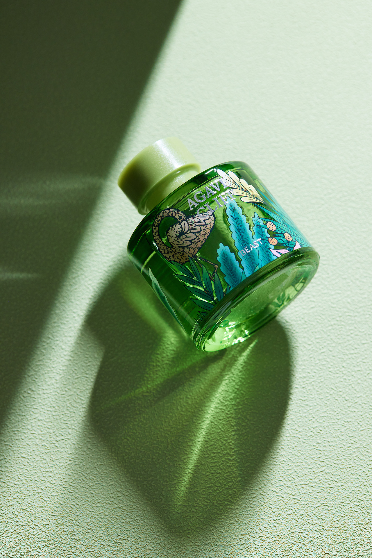 野獸派龍舌蘭香薰開箱（圖ZMzcwMDYwNTcy） - 產(chǎn)品攝影 - 站酷設(shè)計師攝影師陳芳原創(chuàng)素材 - 站酷ZCOOL