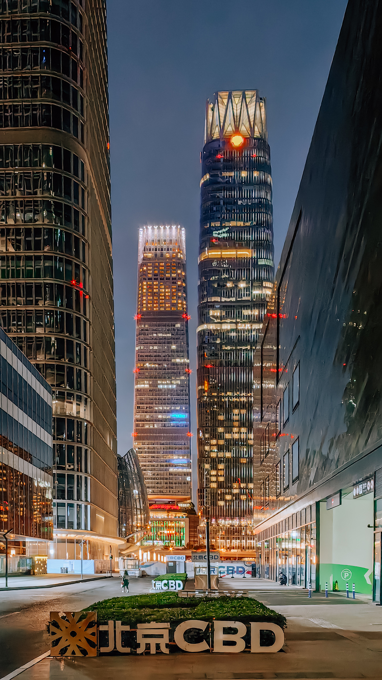 手機攝影－帝都夜行（圖ZMzQ1NTk2MTcy） - 人文/紀實攝影 - 站酷設計師ccyw1979原創(chuàng)素材 - 站酷ZCOOL