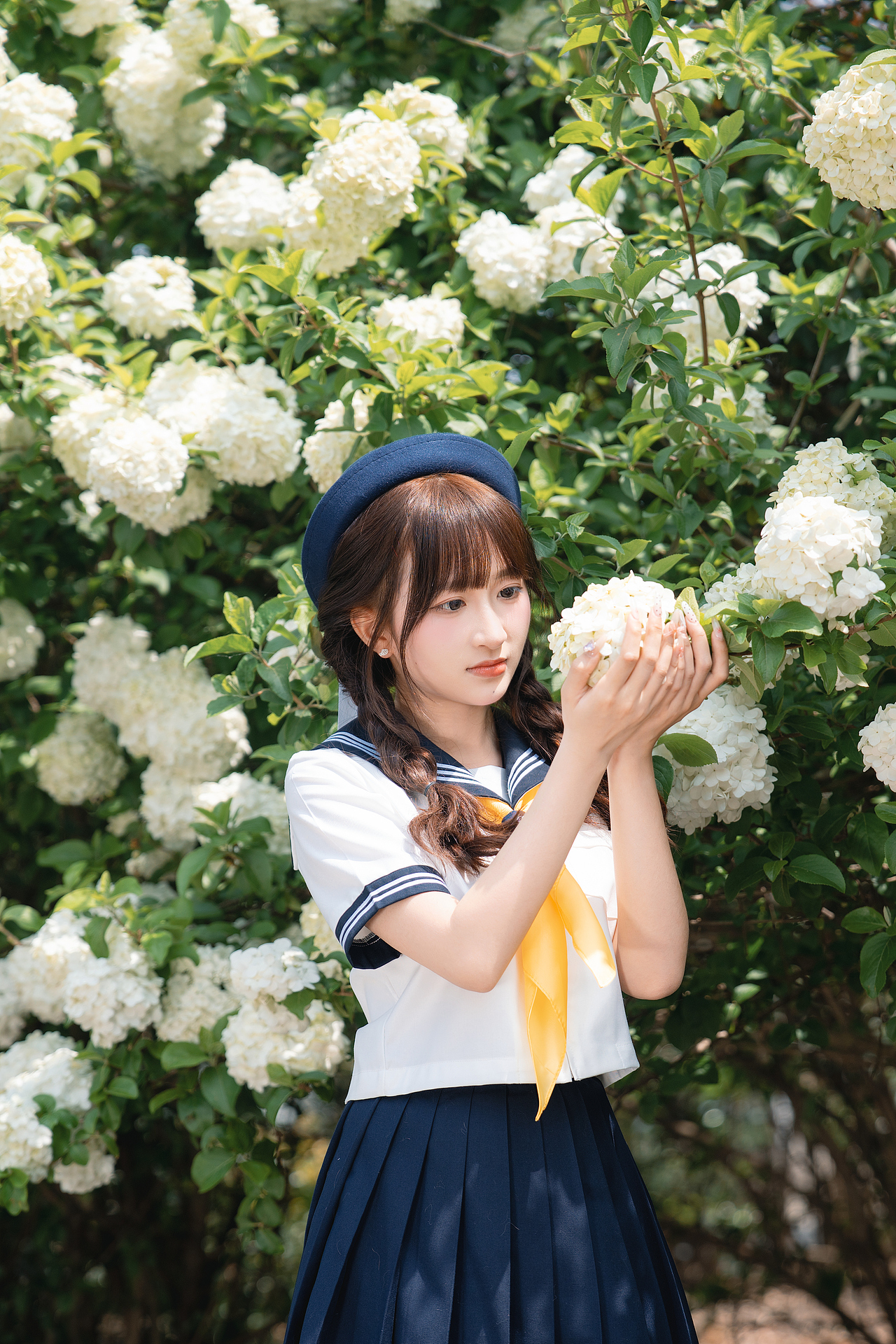 绣球花jk写真（图ZMzY2NzY4NjQ4） - 人像摄影 - 站酷设计师瑞克Photo原创素材 - 站酷ZCOOL