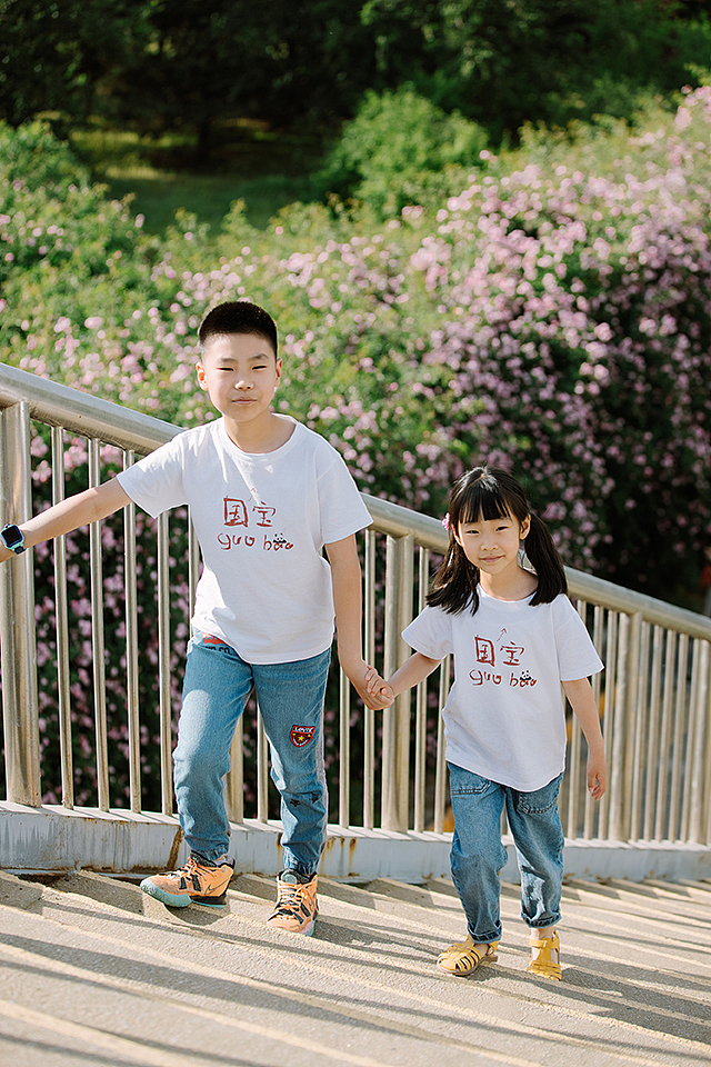 北京奥森蔷薇 | 儿童纪实摄影 兄妹（图ZMzAyNzc5NTky） - 人文/纪实摄影 - 站酷设计师PhotoHome印像家原创素材 - 站酷ZCOOL