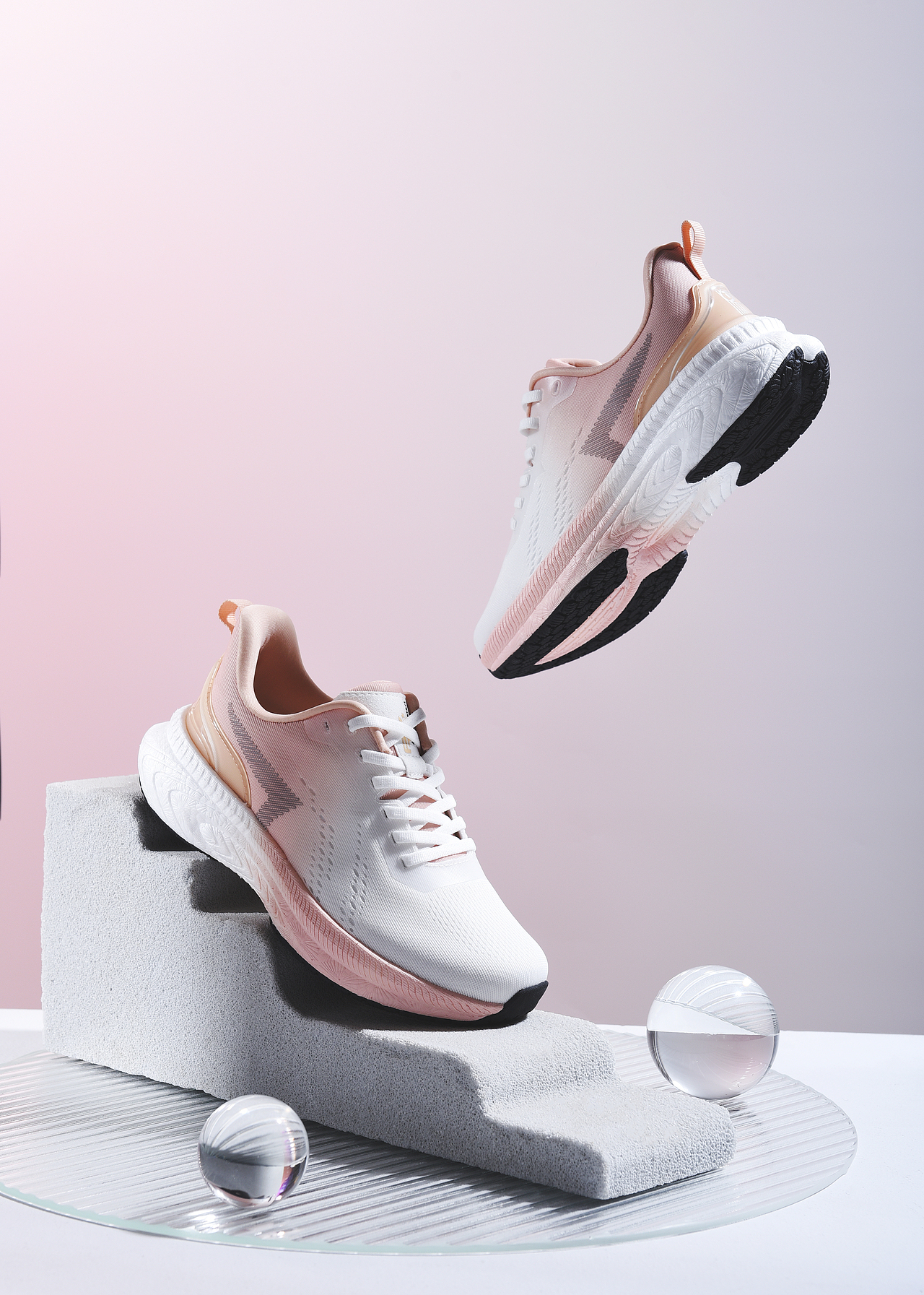 男鞋女鞋静物拍摄（图ZMzQ0NTEwMDA0） - 产品摄影 - 站酷设计师霓康视觉原创素材 - 站酷ZCOOL