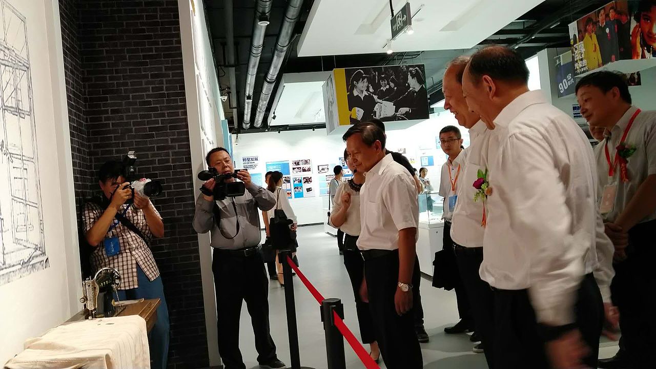 陕西科技大学《中国轻工业博物馆》展厅 展馆 设计方案（图ZMzIwMjQ1MjUy） - 展陈设计 - 站酷设计师蛮好小柒展示设计原创素材 - 站酷ZCOOL