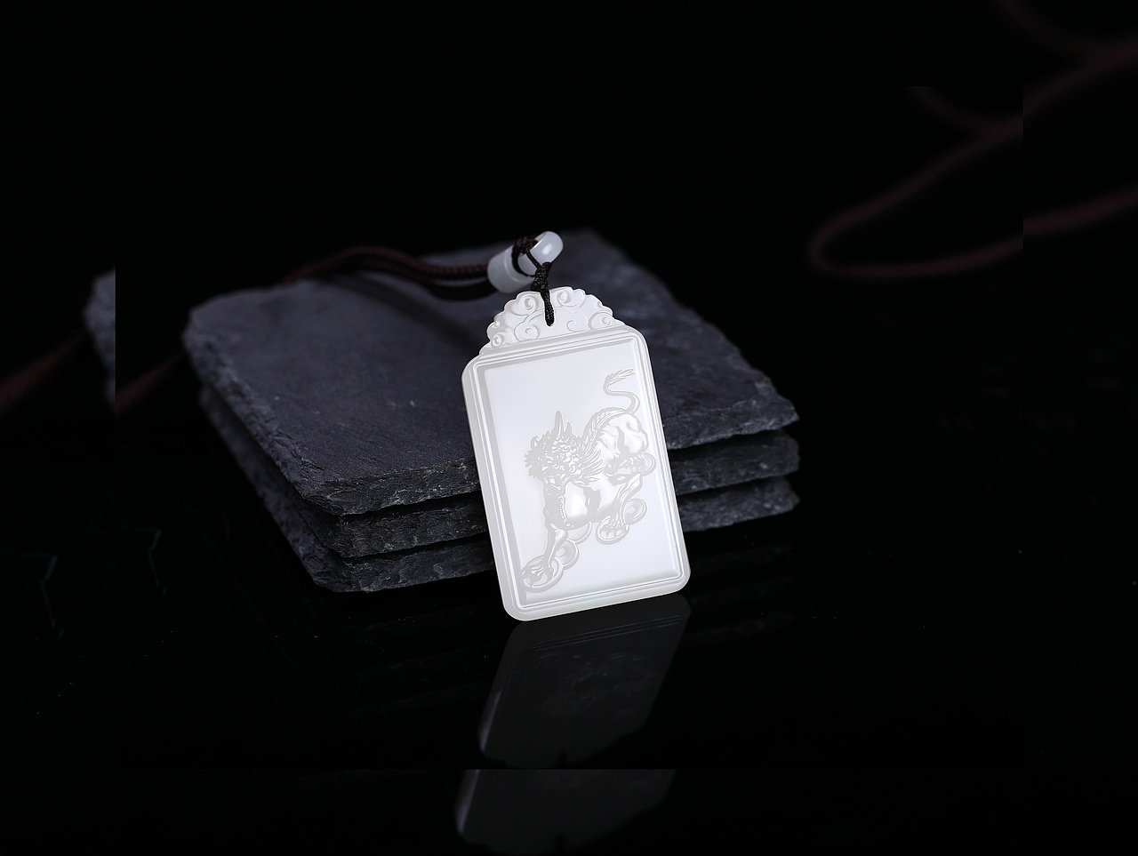 【饰品/玉石吊坠/羊脂白玉/静物摄影】