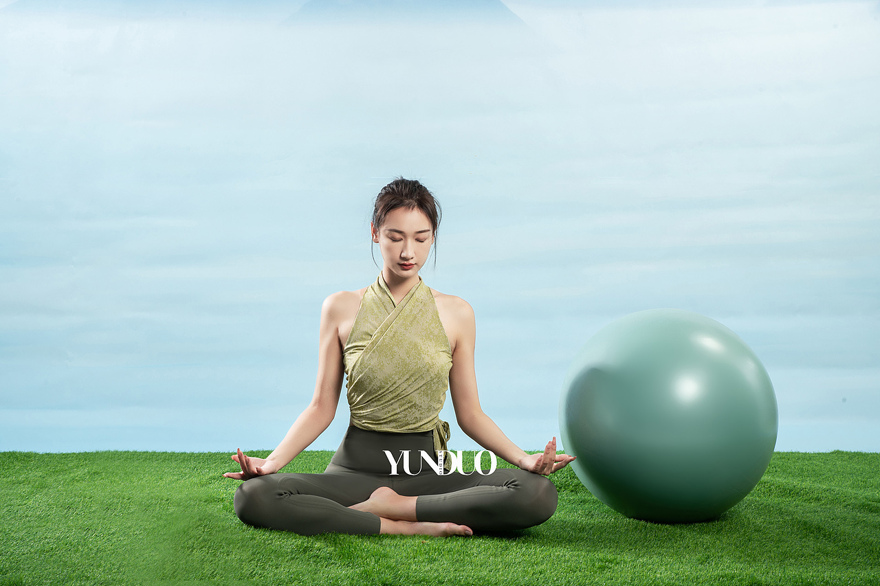 品牌：飘花伊人 国潮轻运动 芭比裤 瑜伽裤 运动裤（图ZMzA4MzY1MjI4） - 人像摄影 - 站酷设计师陨朵商拍刘大奇原创素材 - 站酷ZCOOL