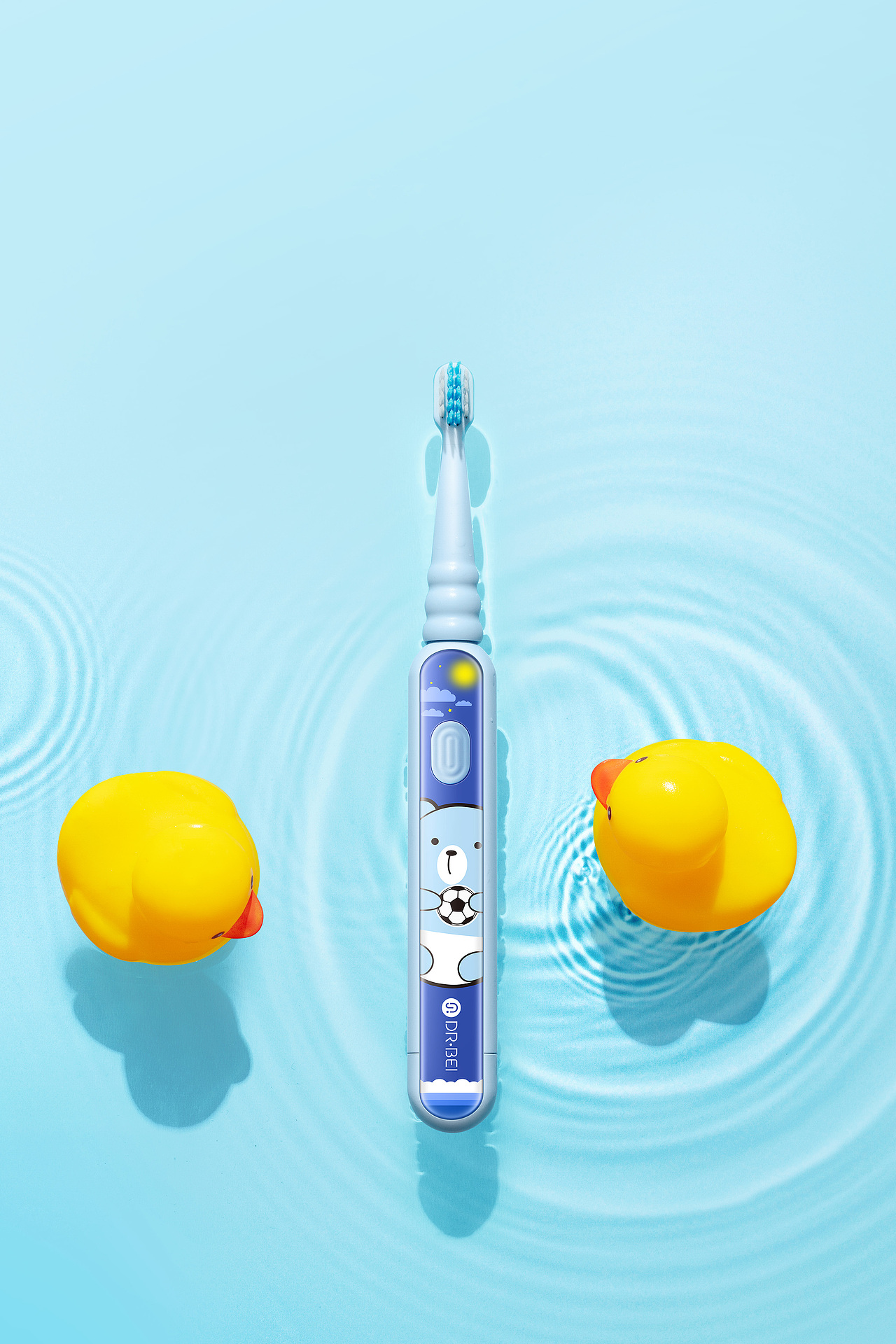 貝醫(yī)生兒童電動(dòng)牙刷（圖ZMzMyODY0NDg0） - 產(chǎn)品攝影 - 站酷設(shè)計(jì)師銳色攝影原創(chuàng)素材 - 站酷ZCOOL