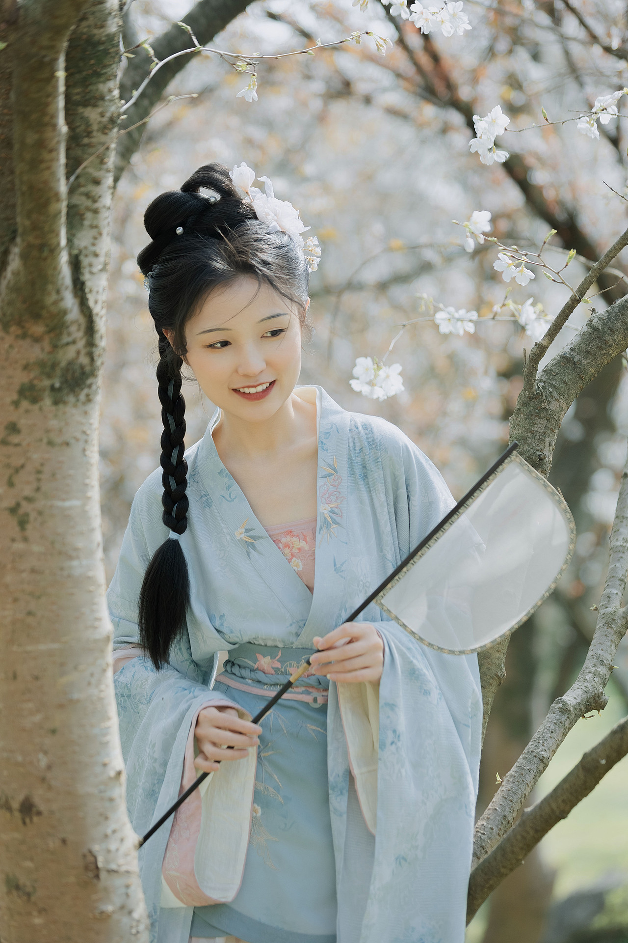 樱花树上的少女(图ZMzQ3MzkxMzQw) - 人像摄影 - 站酷设计师若寒Rock原创素材 - 站酷ZCOOL