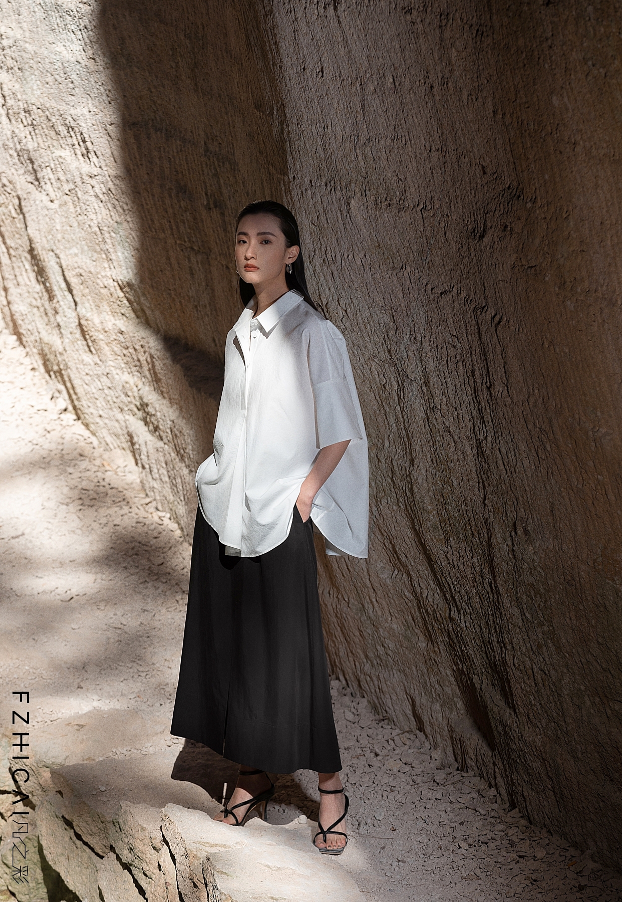 杭州商业摄影/岩洞里拍摄春装大片