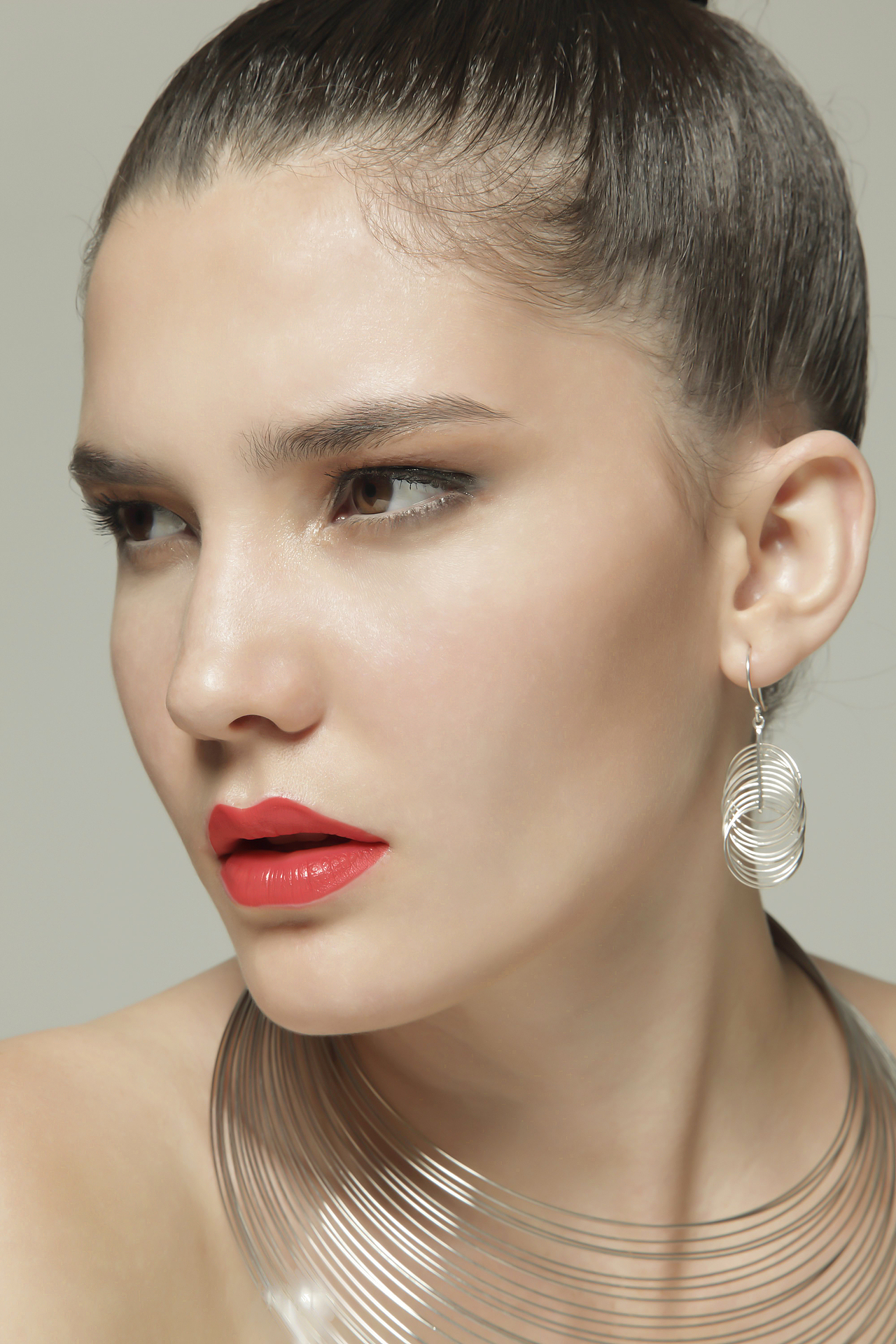 人像精修（图ZMzE0OTgzNTk2） - 修图/后期 - 站酷设计师人间猕猴桃_X原创素材 - 站酷ZCOOL