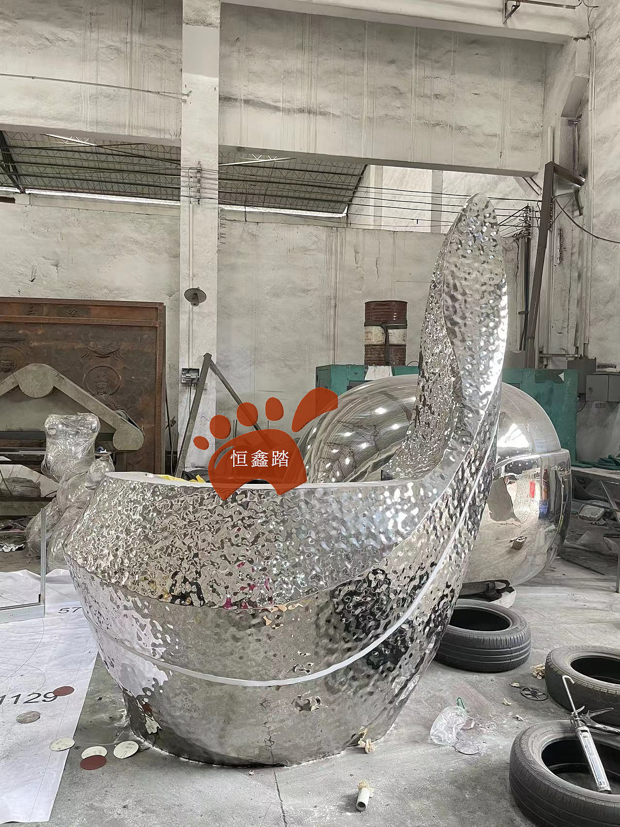 创意不锈钢水波纹吧台 艺术无边界_异形金属定制-站酷zcool