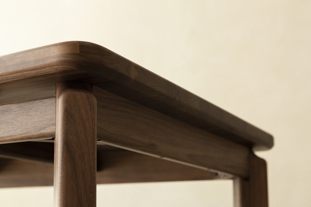 簡單、有效的三大稳重核心
一、双重加固結构,达到稳中求稳的牢固<br>内嵌锁定式受力結构<br>隐藏式三支撑結构