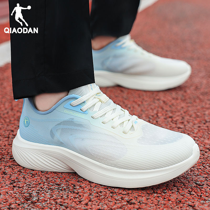 【修图】阴沉天气下跑鞋外景修复