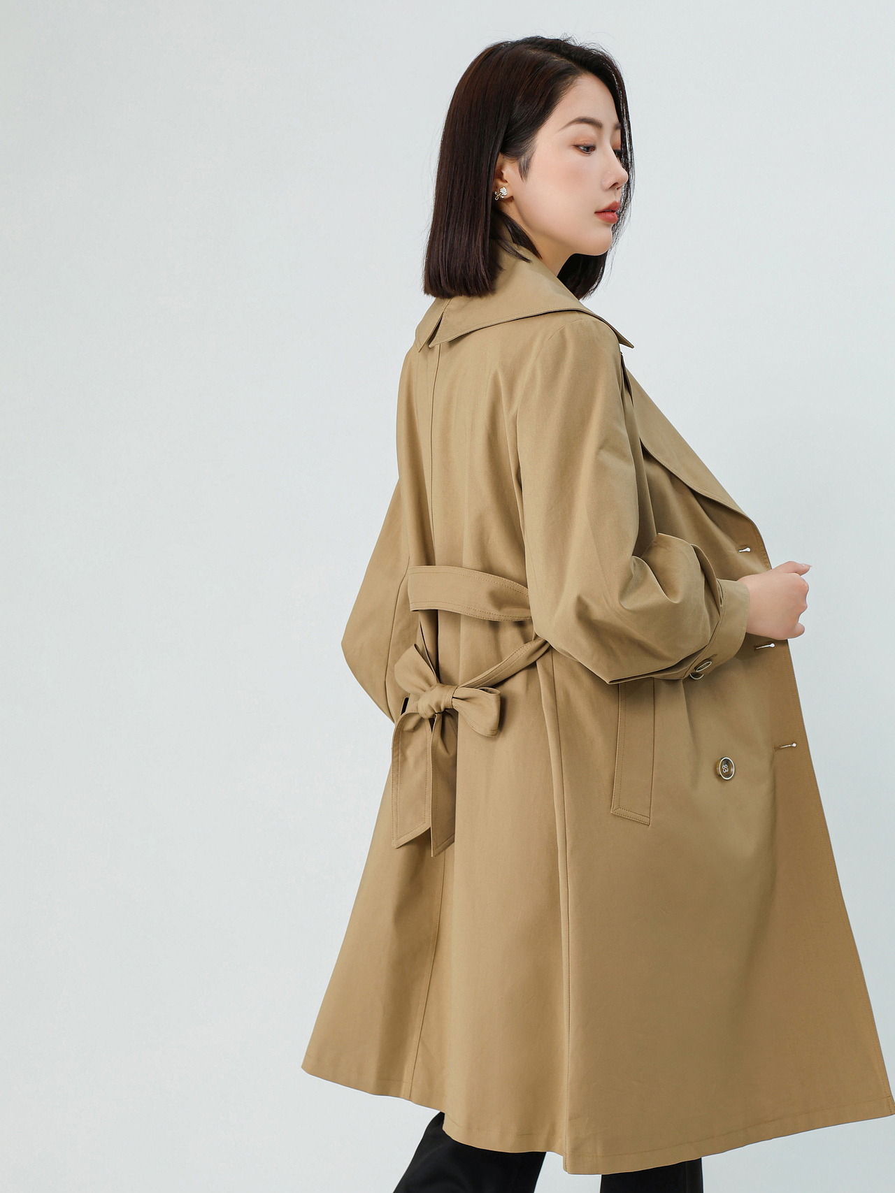 女装电商拍摄/风衣/大衣/通勤/穿搭/呢大衣/上衣（图ZMzQ4NzIwMjg4） - 产品摄影 - 站酷设计师般若商业摄影原创素材 - 站酷ZCOOL