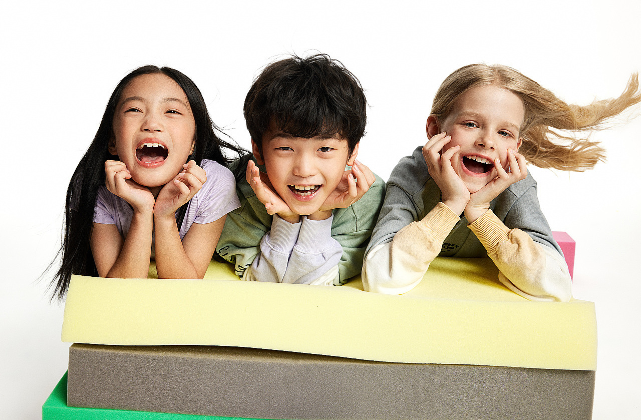 这组成片充满多巴胺--NEW TEST FOR KIDS 童装拍摄（图ZMzQ0OTYwNzM2） - 时尚/艺术摄影 - 站酷设计师灵度摄影studio原创素材 - 站酷ZCOOL