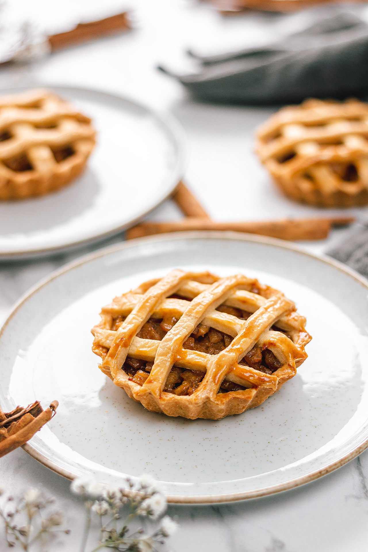 面包糕点 实拍图展示 电商零食 美食摄影案例（图ZMzUxMTcwNzQ0） - 美食摄影 - 站酷设计师光绪摄影工作室原创素材 - 站酷ZCOOL